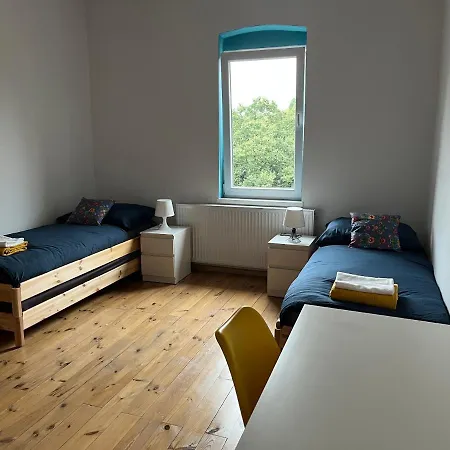 Plaza アパート *